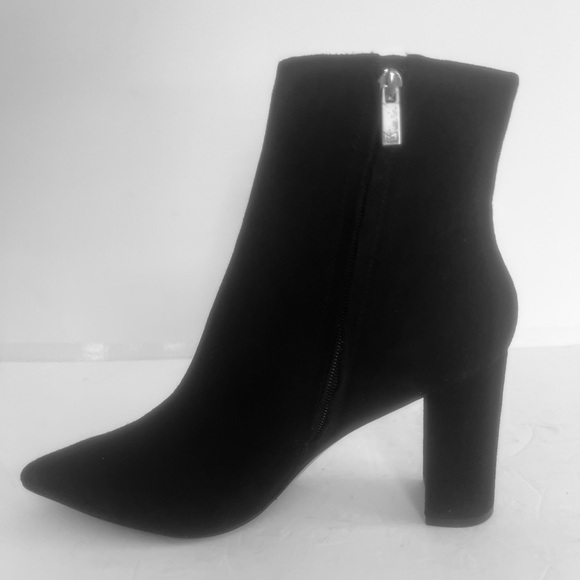 Marc Fisher Women’s Ulani Black Suede Ankle Bootie Chunky Heel Shoes Size 11 NEW - Picture 7 of 10